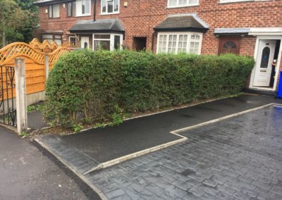 fencing contractor in altrincham